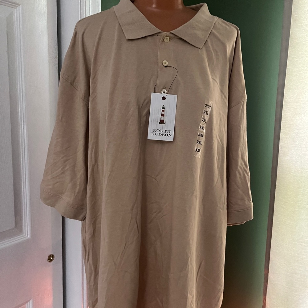 Tan Polo Shirt with Classic Collar and Relaxed Fit